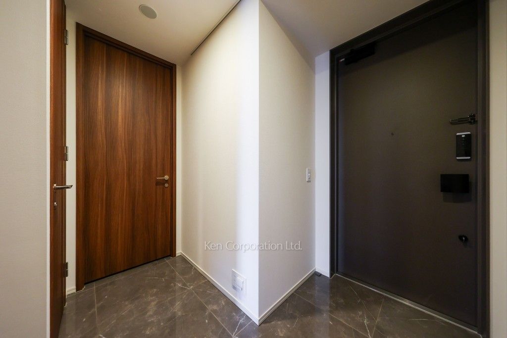 クラス青山の写真 玄関 ※14階の同じ間取タイプを撮影。仕様が異なることがあります。