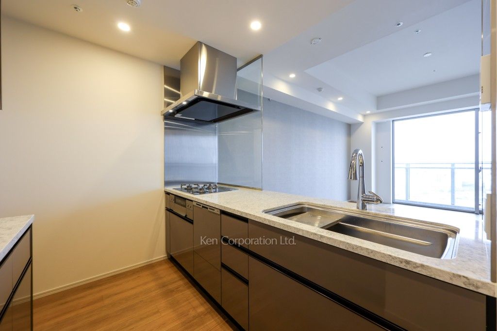 クラス青山の写真 キッチン ※14階の同じ間取タイプを撮影。仕様が異なることがあります。