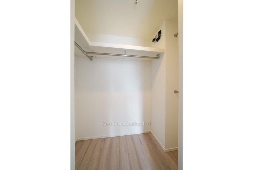 クラス青山の写真 ウォークインクローゼット ※6階の同じ間取タイプを撮影。仕様が異なることがあります。