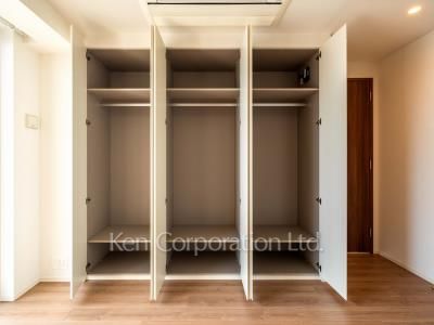 クラス青山の写真 クローゼット ※14階の同じ間取タイプを撮影。仕様が異なることがあります。