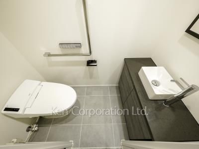 トイレ ※11階の同じ間取タイプを撮影。仕様が異なることがあります。