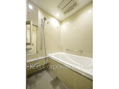 バスルーム ※11階の同じ間取タイプを撮影。仕様が異なることがあります。