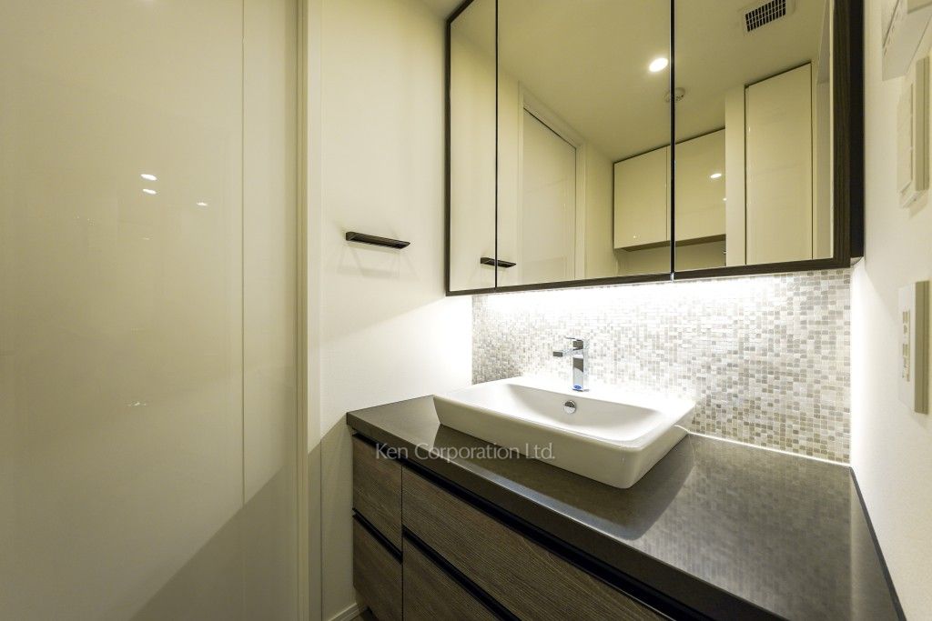 クラス青山の写真 パウダールーム ※11階の同じ間取タイプを撮影。仕様が異なることがあります。