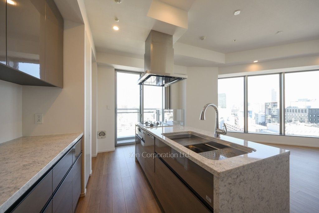 クラス青山の写真 キッチン ※14階の同じ間取タイプを撮影。仕様が異なることがあります。