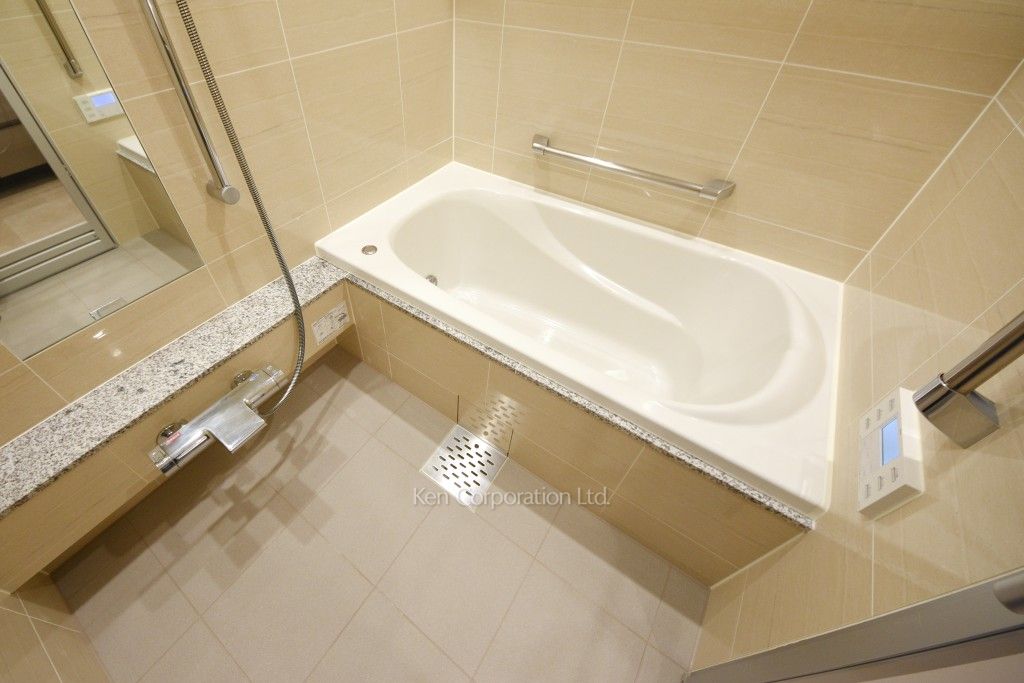 クラス青山の写真 バスルーム ※14階の同じ間取タイプを撮影。仕様が異なることがあります。