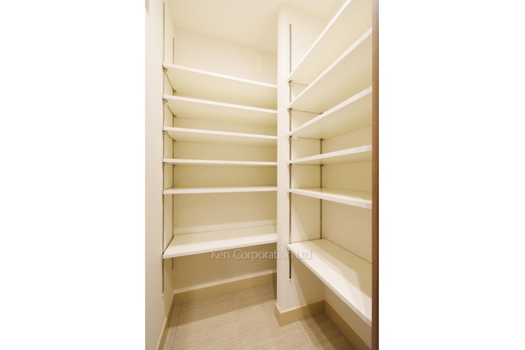 富久クロスコンフォートタワーの写真 シューズインクローゼット