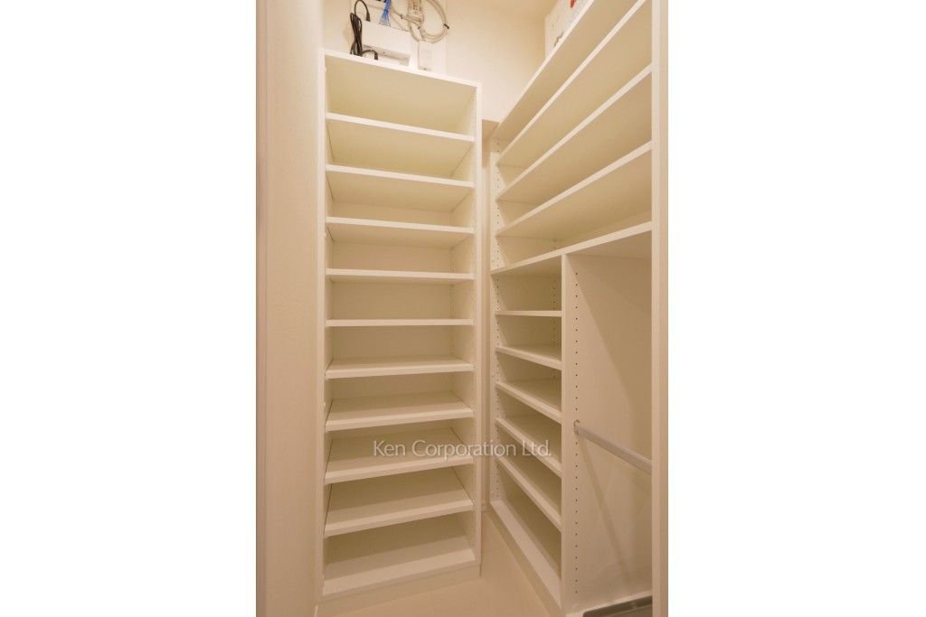 大崎ガーデンレジデンスの写真 シューズインクローゼット ※19階の同じ間取タイプを撮影。仕様が異なることがあります。