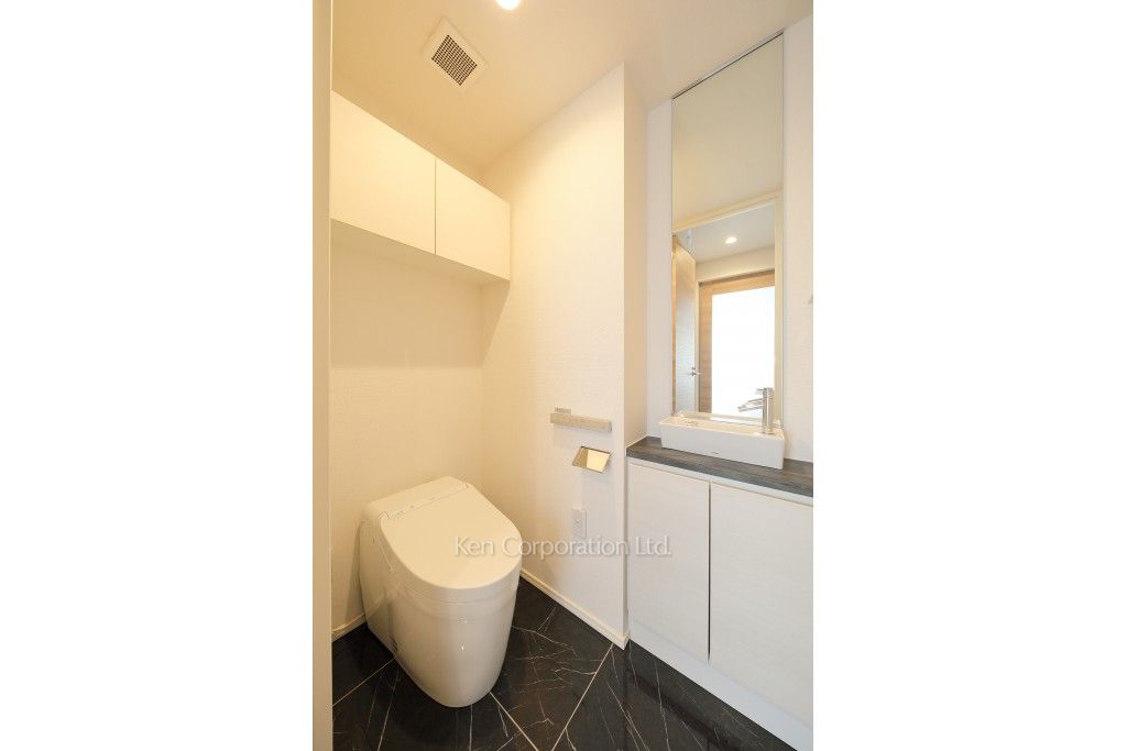 Coteau Nishi Azabuの写真 トイレ ※5階の同じ間取タイプを撮影。仕様が異なることがあります。