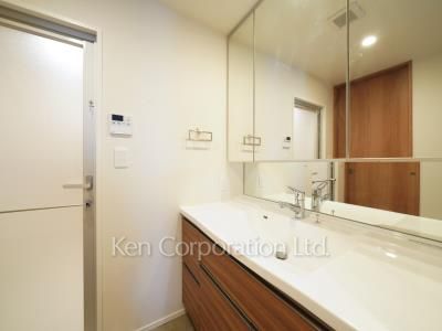 M白金台の写真 パウダールーム ※11階の同じ間取タイプを撮影。仕様が異なることがあります。