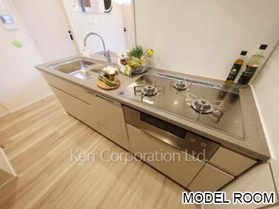 パークアクシス三番町の写真 キッチン　※MODEL ROOM ※6階の同じ間取タイプを撮影。仕様が異なることがあります。