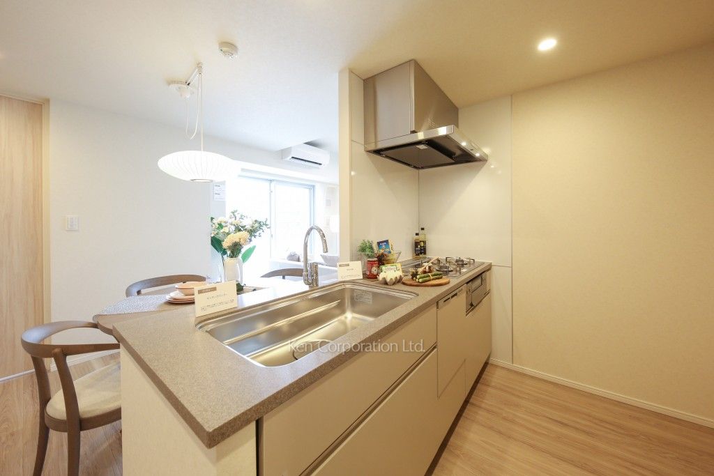 パークアクシス三番町の写真 キッチン　※MODEL ROOM ※6階の同じ間取タイプを撮影。仕様が異なることがあります。