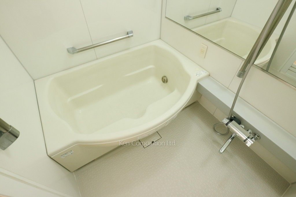 シャレール広尾 2号棟の写真 バスルーム