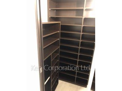 玄関 ※9階の同じ間取タイプを撮影。仕様が異なることがあります。