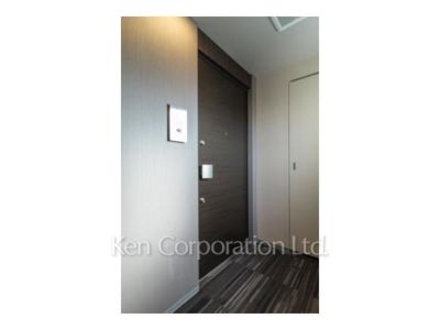 玄関 ※写真・画像は実際と異なる場合がございます。部屋写真は同一タイプのものです。（ただし、画像中にタイプ名の記載がある場合はその記載内容を優先します。）