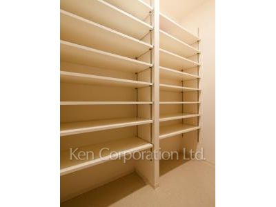 芝浦アイランド グローヴタワーの写真 シューズインクローゼット