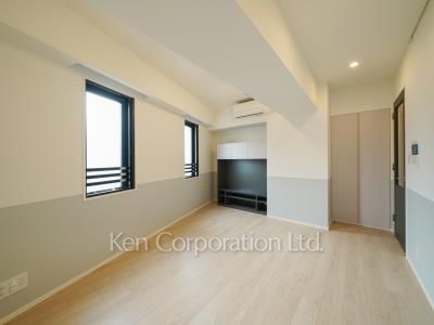 居室（LDなど） ※5階の同じ間取タイプを撮影。仕様が異なることがあります。