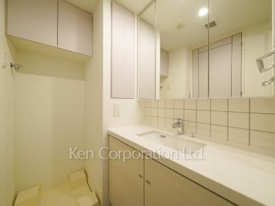 パウダールーム ※5階の同じ間取タイプを撮影。仕様が異なることがあります。