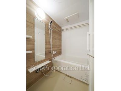 バスルーム ※5階の同じ間取タイプを撮影。仕様が異なることがあります。