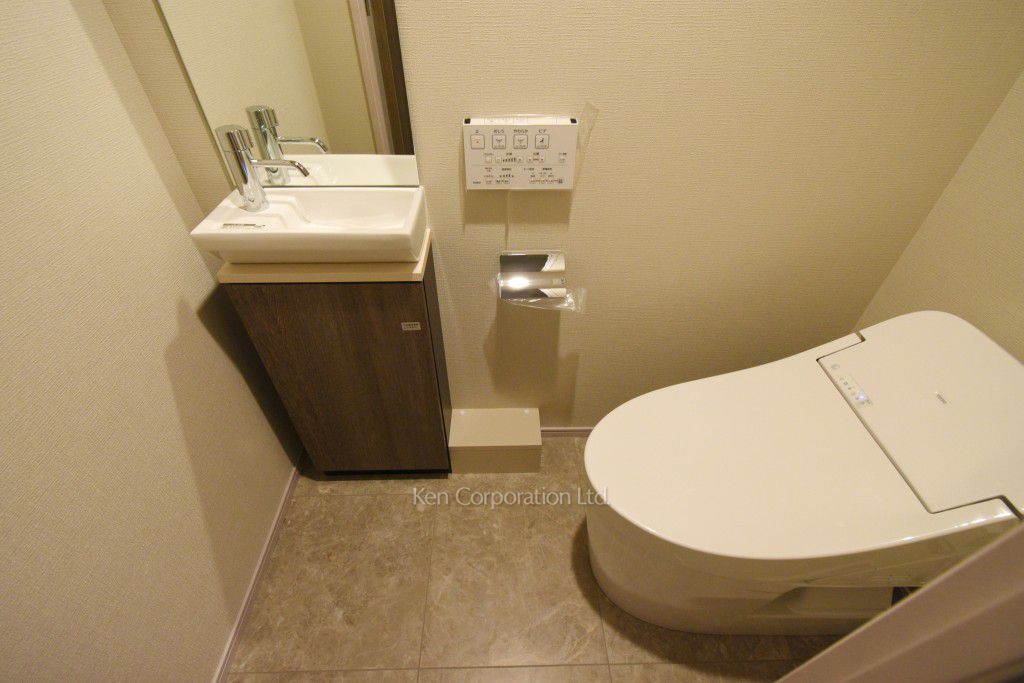 トイレ ※15階の同じ間取タイプを撮影。仕様が異なることがあります。（13階・1LDK）  ※写真の無断転載禁止