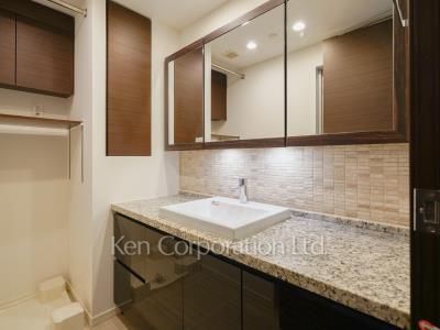 パウダールーム