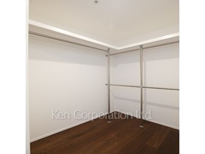 パークコート渋谷ザタワーの写真 クローゼット等 ※写真・画像は実際と異なる場合がございます。部屋写真は同一タイプのものです。（ただし、画像中にタイプ名の記載がある場合はその記載内容を優先します。）