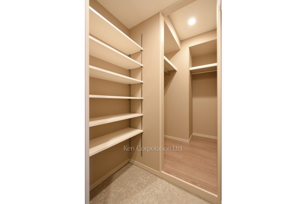 ASPRIME八丁堀の写真 シューズインクローゼット