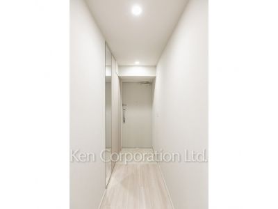 アジュールテラス目黒八雲の写真 玄関 ※写真・画像は実際と異なる場合がございます。部屋写真は同一タイプのものです。（ただし、画像中にタイプ名の記載がある場合はその記載内容を優先します。）