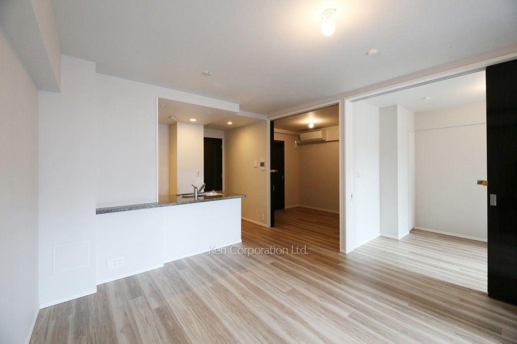 ザ・グランクラッセ日本橋イーストの写真 居室（LDなど） ※7階の同じ間取タイプを撮影。仕様が異なることがあります。