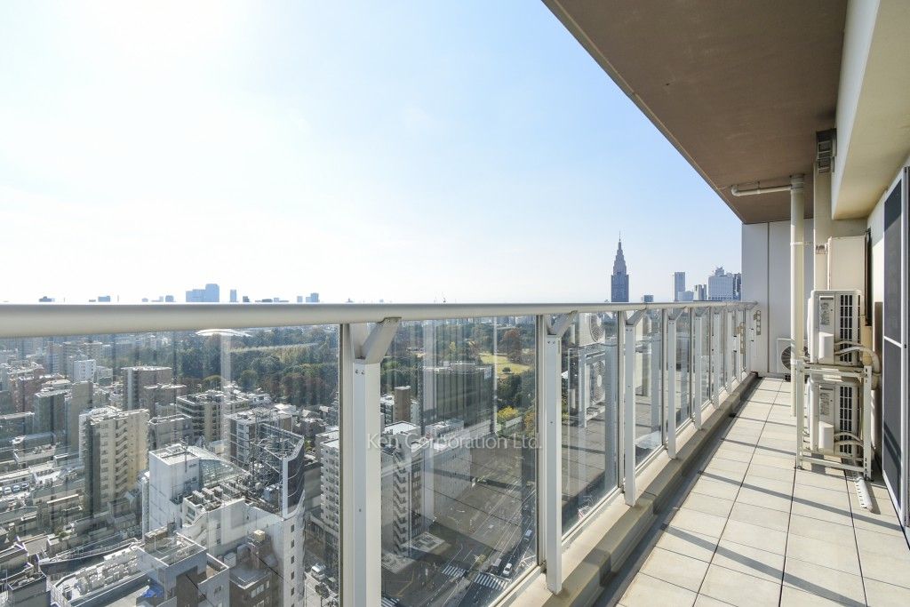 ライオンズ四谷タワーゲートの写真 バルコニー