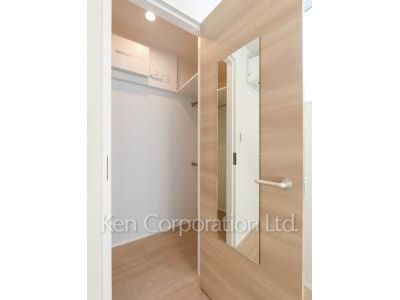 F K Daikanyamaの写真 ウォークインクローゼット