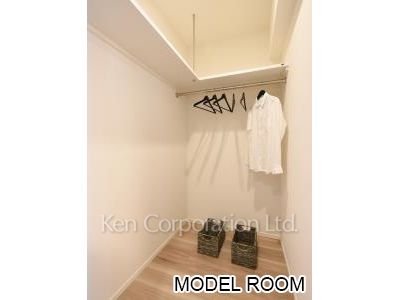 パークアクシス芝浦キャナルの写真 ウォークインクローゼット　※MODEL ROOM ※8階の同じ間取タイプを撮影。仕様が異なることがあります。