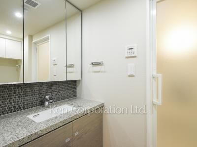 パウダールーム