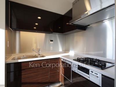 ラ・トゥール渋谷神南の写真 キッチン ※8階の同じ間取タイプを撮影。仕様が異なることがあります。