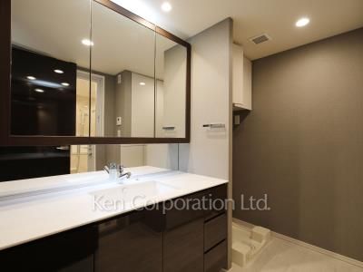 ラ・トゥール渋谷神南の写真 パウダールーム ※8階の同じ間取タイプを撮影。仕様が異なることがあります。