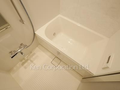 OP.St.Mの写真 バスルーム ※3階の同じ間取タイプを撮影。仕様が異なることがあります。