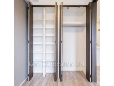 ミリアレジデンス新宿御苑の写真 クローゼット等 ※写真・画像は実際と異なる場合がございます。部屋写真は同一タイプのものです。（ただし、画像中にタイプ名の記載がある場合はその記載内容を優先します。）