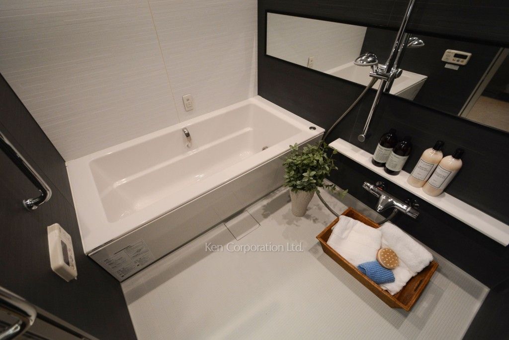 ラ・トゥール飯田橋の写真 バスルーム ※10階の同じ間取タイプを撮影。仕様が異なることがあります。