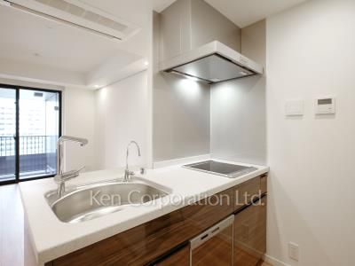 ラ・トゥール新宿アネックスの写真 キッチン ※8階の同じ間取タイプを撮影。仕様が異なることがあります。