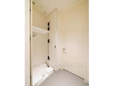 洗濯機置き場 ※13階の同じ間取タイプを撮影。仕様が異なることがあります。