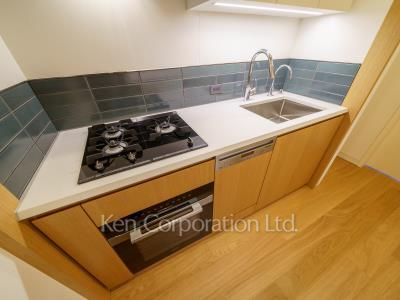 キッチン ※13階の同じ間取タイプを撮影。仕様が異なることがあります。