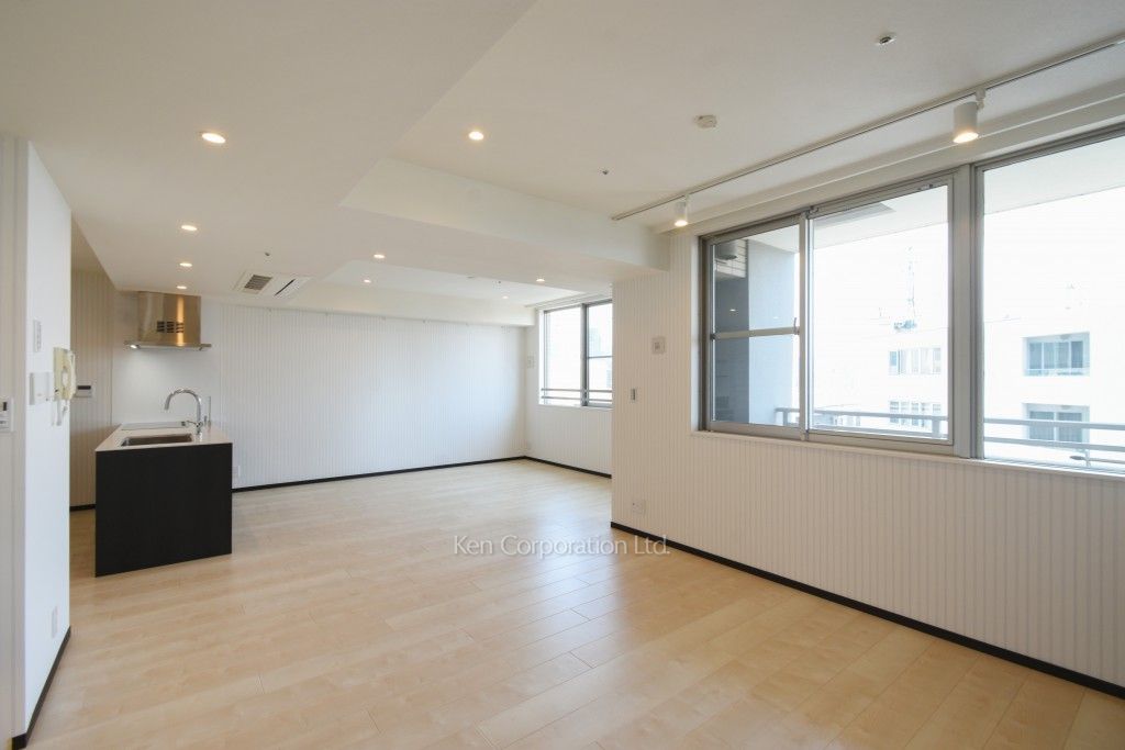 ファミールグラン西麻布パークアヴェニューの写真 居室（LDなど）