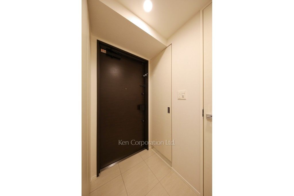 オアーゼ新宿市谷薬王寺の写真 玄関