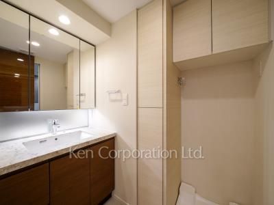 オアーゼ新宿市谷薬王寺の写真 パウダールーム ※6階の同じ間取タイプを撮影。仕様が異なることがあります。