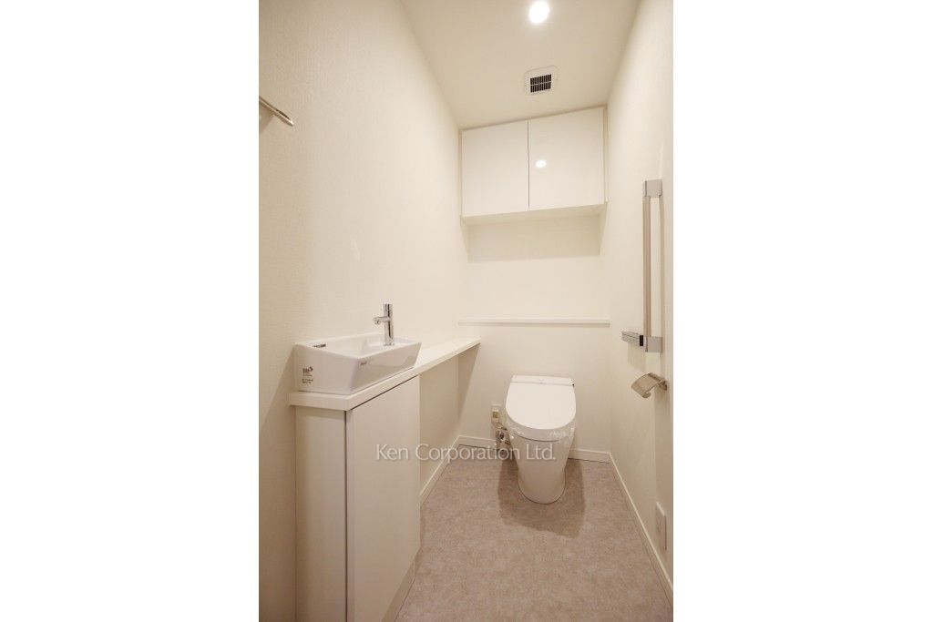 トイレ ※6階の同じ間取タイプを撮影。仕様が異なることがあります。