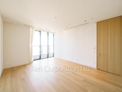 マスターベッドルーム