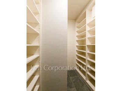 ザ・パークハビオ渋谷クロスの写真 シューズインクローゼット