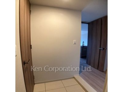 玄関 ※写真・画像は実際と異なる場合がございます。部屋写真は同一タイプのものです。（ただし、画像中にタイプ名の記載がある場合はその記載内容を優先します。）