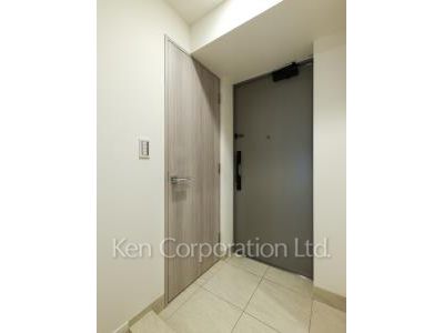 LIBR GRANT 四谷三丁目の写真 玄関 ※2階の同じ間取タイプを撮影。仕様が異なることがあります。