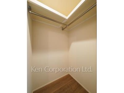 白金ザ・スカイの写真 ウォークインクローゼット