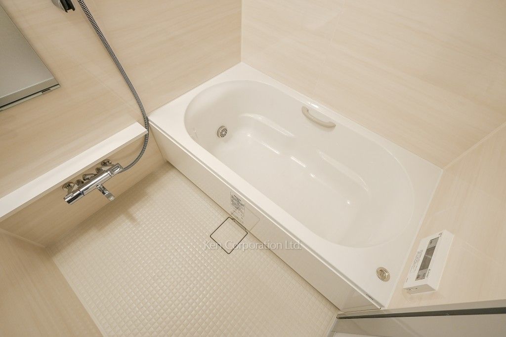 バスルーム ※3階の同じ間取タイプを撮影。仕様が異なることがあります。